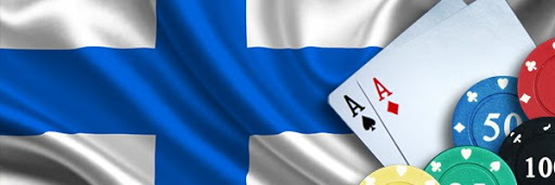 Suomen lippu, pelikortteja ja pelimerkkejä